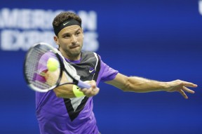 包含费德勒连续七场比赛得分超过高光表现，曼联挑战极限！的词条